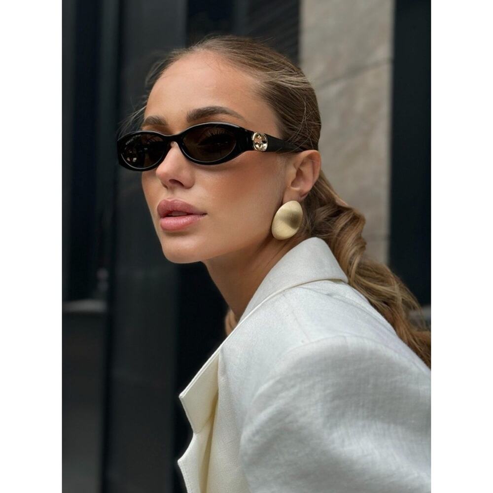 NEW Gucci GG1660S Black Slim Oval Logo Sunglasses $445